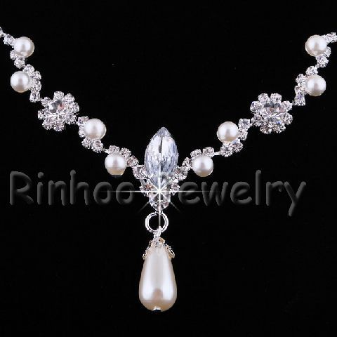 Rhinestone Acryl Crystal&Imitate Pearl Necklace&Earrings set