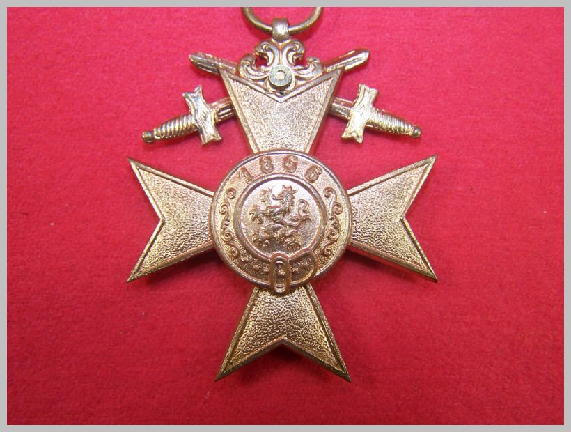 WWI German cross for military service in originall box  